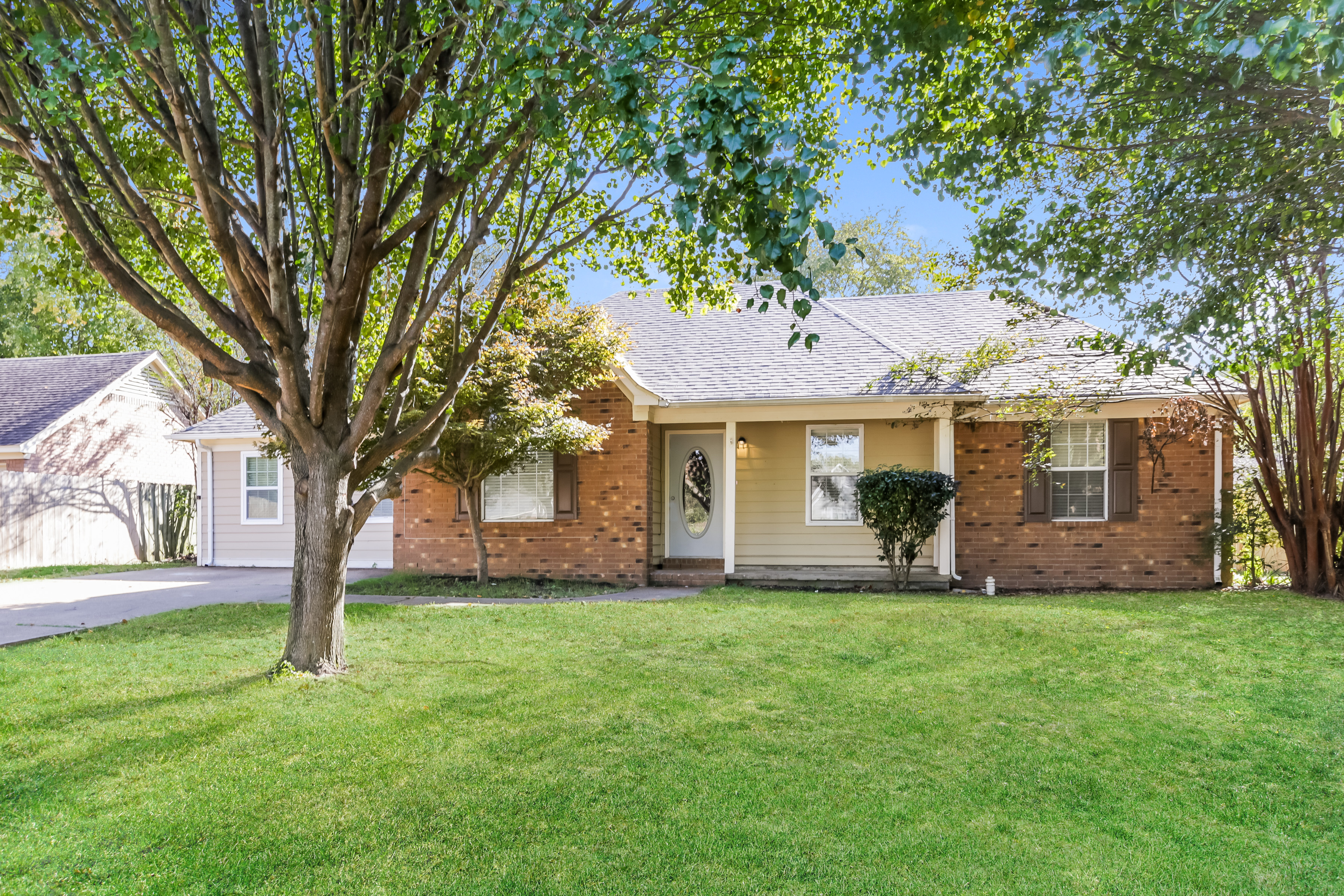 6915 Black Thorn Drive Walls, MS 38680